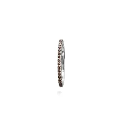 OLE LYNGGAARD COPENHAGEN – Love Band Straight Ring i hvitt gull og 0,4 ct brune diamanter