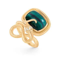 OLE LYNGGAARD COPENHAGEN – Snakes ring i gult gull med malakitt og 0,04 ct diamanter