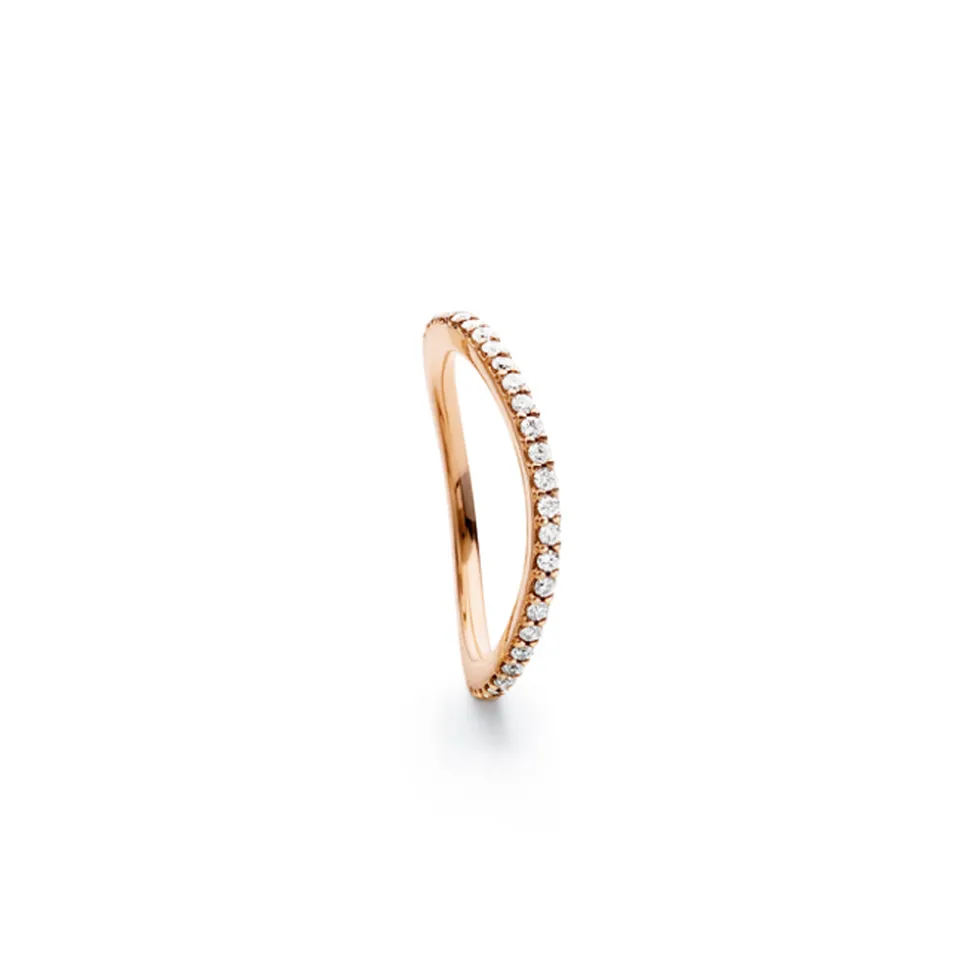 OLE LYNGGAARD COPENHAGEN – Love Band curved ring i roségull med 0,40 ct diamanter