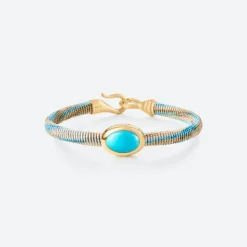 OLE LYNGGAARD COPENHAGEN – Life armbånd med 18k gult gull lås og turkis – Cornflower – 6mm