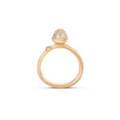 OLE LYNGGAARD COPENHAGEN – Lotus ring nr. 0 i gult gull med rutilkvarts