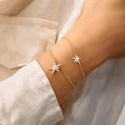 OLE LYNGGAARD COPENHAGEN – Funky Stars armbånd i 18k gult gull med 0,21ct diamanter
