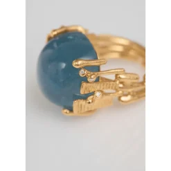 OLE LYNGGAARD COPENHAGEN – BoHo – Ring Stor – 18k gult gull med blå akvamarin og 0,06 ct diamanter