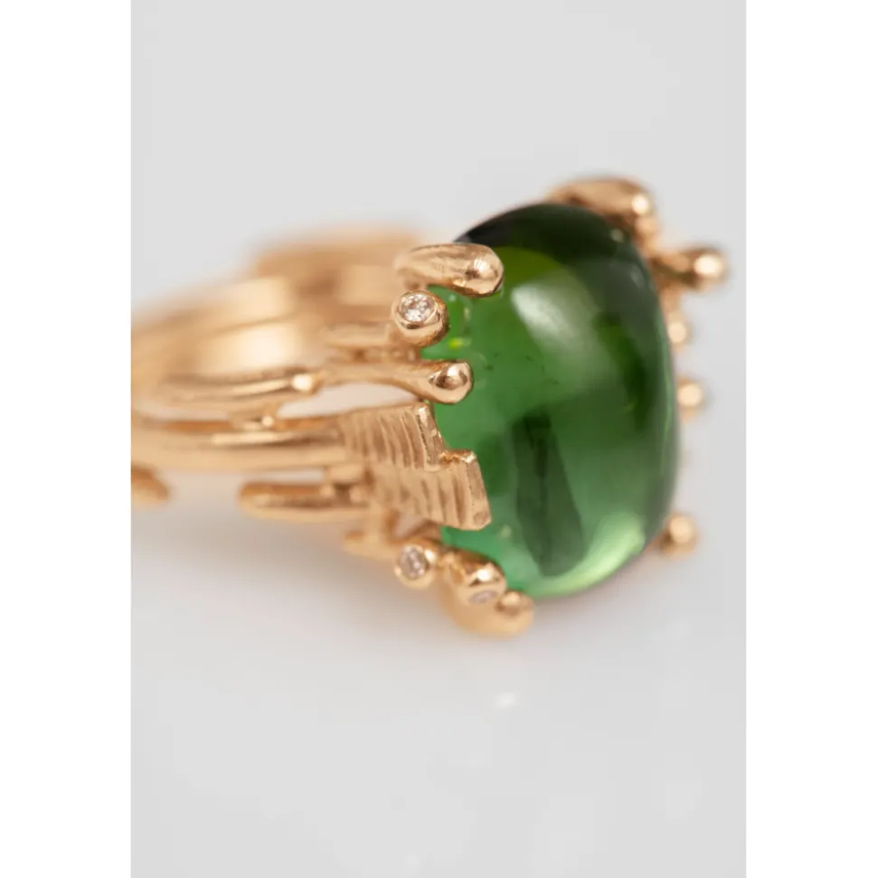 OLE LYNGGAARD COPENHAGEN – BoHo – Ring Medium – 18k gult gull med grønn turmalin og 0,04 ct diamanter