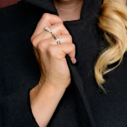 PAN – Ring i hvitt gull med diamanter