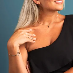 Pan Jewelry – Armring i gult gull med zirkonia