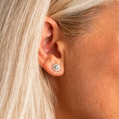 Pan Jewelry – Ørepynt i gult gull med aquamarin og diamanter