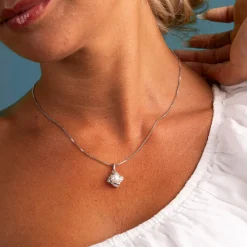 PAN Jewelry – Smykkesett i sølv med perlemor og zirkonia