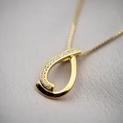 PAN Jewelry Classic – Forgylt halssmykke – dråpeformet