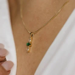 PAN Jewelry Classic – Halssmykke i forgylt sølv med grønn zirkonia
