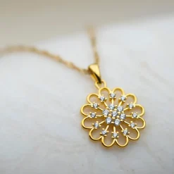 PAN Jewelry Classic – Halssmykke forgylt 925 sølv- Blomst