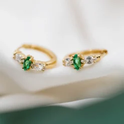 PAN Jewelry Classic – Øreringer i forgylt sølv med grønn zirkonia