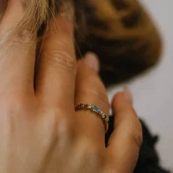 PAN Jewelry Classic – Ring i forgylt sølv med blå zirkonia