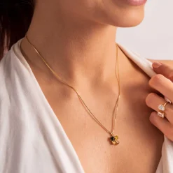 Pan Jewelry Glam – Halssmykke i forgylt sølv med gylne toner
