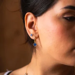 Pan Jewelry Trend – Ørepynt i forgyldt sølv i havblå kløver