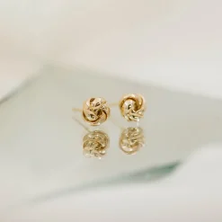 Pan Jewlery – Ørepynt i gult gull