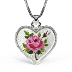Pia&Per – Anheng i sølv med håndmalt rosemotiv – 21×19 mm