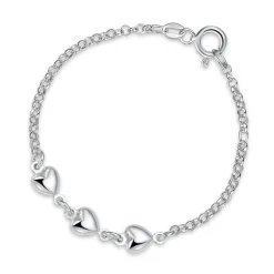 Pia&Per – SØLV – ARMBÅND MED 3 HJERTER