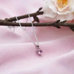 Prins & Prinsesse by Gulldia – Halssmykke i sølv med rosa zirkonia, hjerte