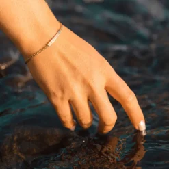 Serenity by Gulldia – Belive in Love armbånd i forgylt sølv og rosenkvarts
