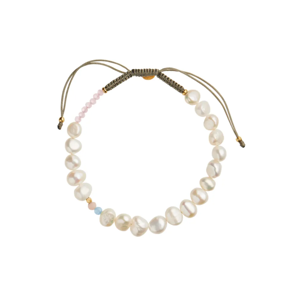 Stine A Jewelry – Perlie Creme armbånd med blå, rosa og hvite perler
