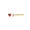 Stine A Jewelry – Petit Love Heart ørepynt i forgylt sølv med korallrød emalje