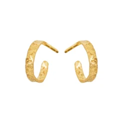 Susanne Friis Bjørner – Creol, forgyldt sølv, rå overflade, 10 mm diameter 2 mm bred