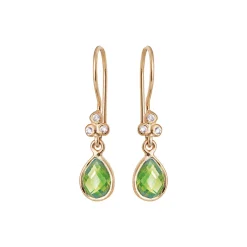Susanne Friis Bjørner – Ørering (bøjle), 14 karat rødguld, brillant Cr SI2 0,02×6, dråbe facet 6×8 mm peridot (3424-5)