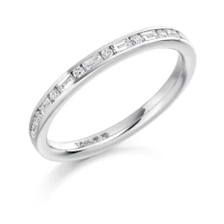 The Raphael Collection – Diamantring i hvitt gull – 2,3 mm bred – 0,30 ct