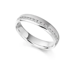 The Raphael Collection – Diamantring i hvitt gull – 4,1 mm bred, totalt 0,26 ct