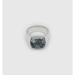 Tom Wood – Cushion Larvikite (M)