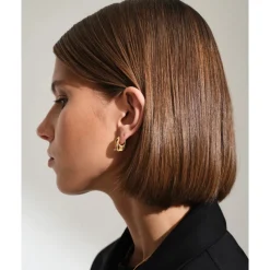 Tom Wood – Pebble Hoops Small Gold