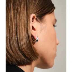 Tom Wood – Pebble Hoops Small