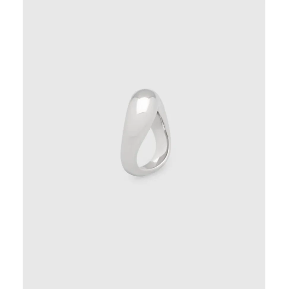 Tom Wood – Twist ring