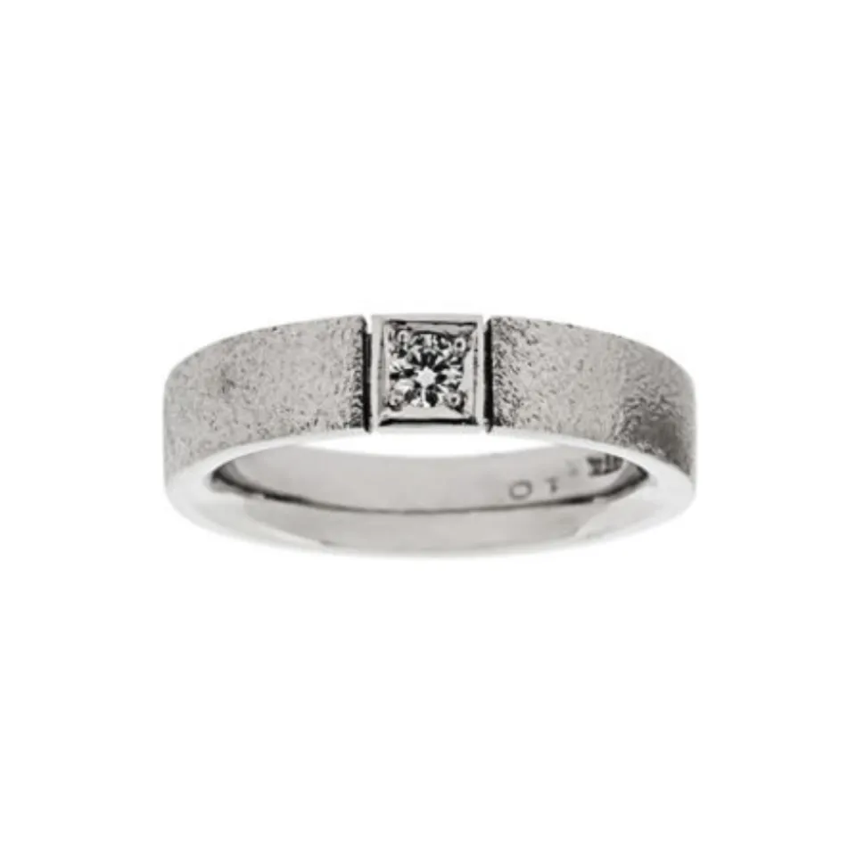 Van Bergen – Classic – Ring i hvitt gull med en 0,10 ct diamant