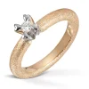 Van Bergen – Golden Love Heart ring i gult gull med hvitt gull fatning og 0,10 ct diamant TW/SI