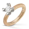 Van Bergen – Golden Love Heart ring i gult gull med hvitt gull fatning og 0,50 ct diamant TW/SI