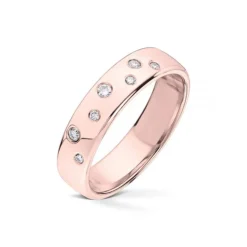 Wedding by Frisenberg – Giftering i rosegull – 5 mm bred – «Stjernedryss» Totalt 0,11 ct TW/SI