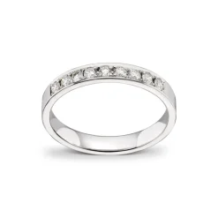 Wedding by Frisenberg – Giftering i hvitt gull med 9 x 0,03 ct diamanter – 3 mm bred